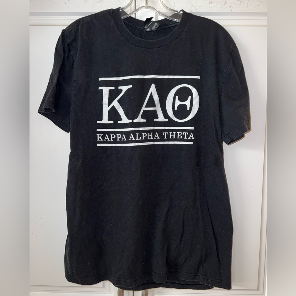 Theta tee